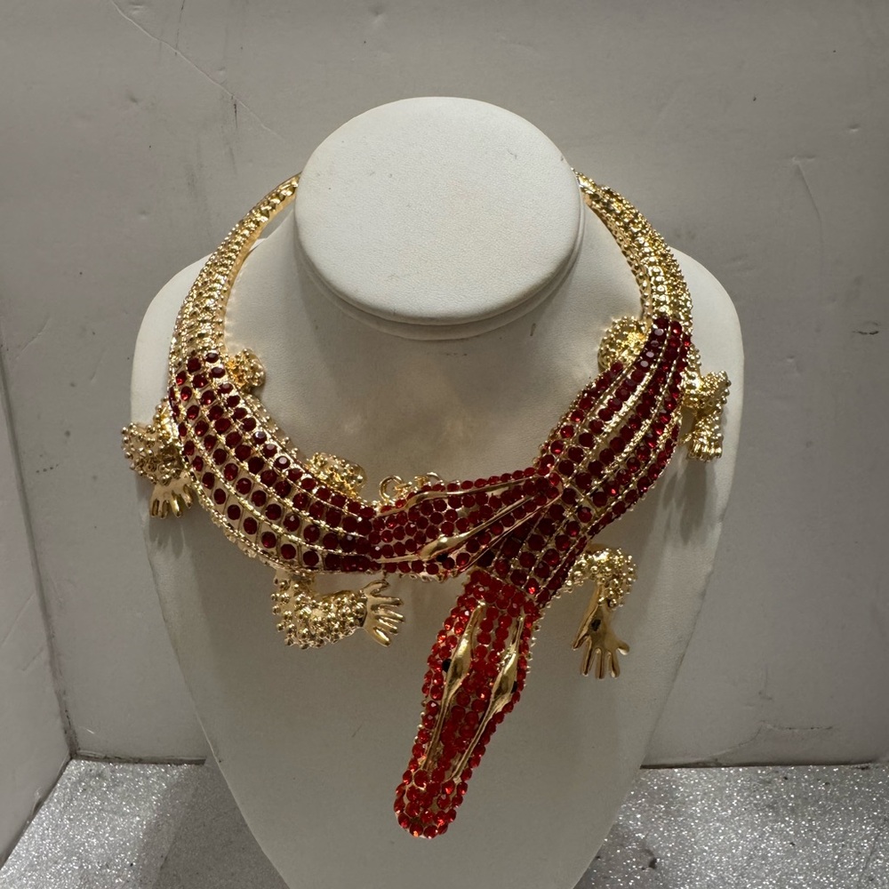 DENKAYS BLACK CHUNKY NECKLACE - Picture 7 of 9